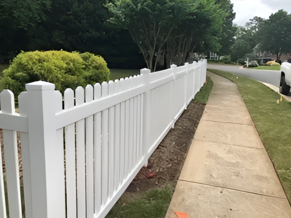 vinyl fence installation
