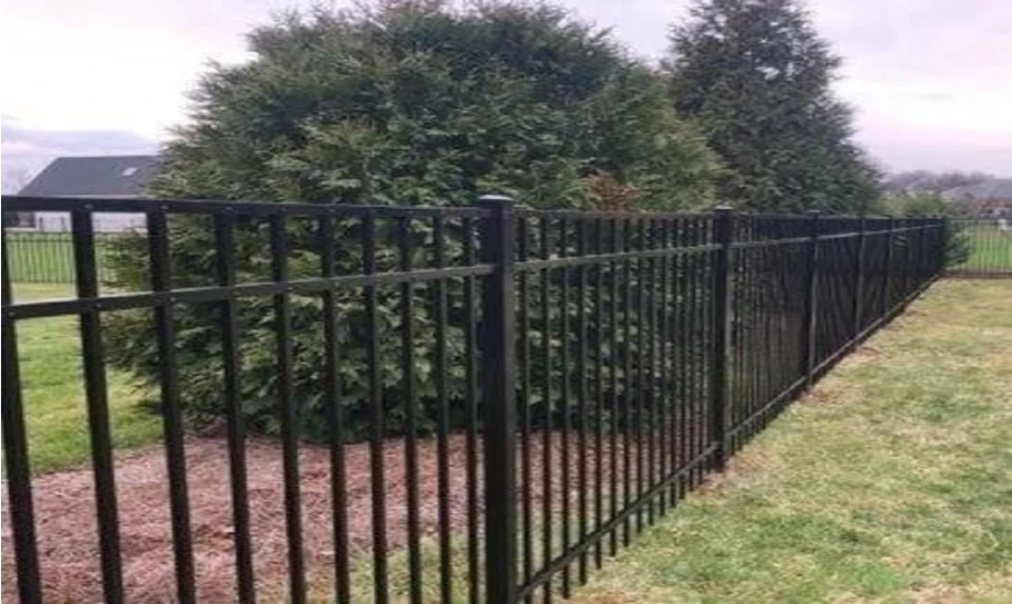 Aluminum fence installation